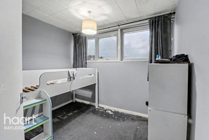 3 Bedroom Terraced House To Rent In Shepeshall, Basildon, SS15