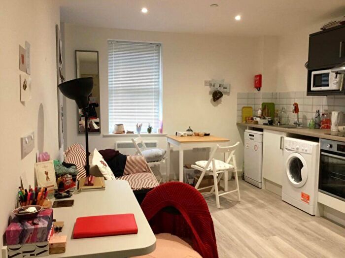 1 Bedroom Flat To Rent In Queningate Court, Canterbury - Ref, CT1