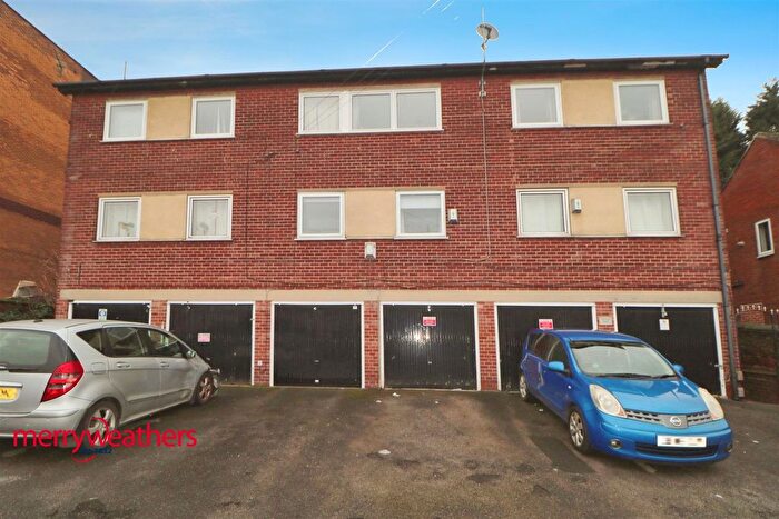 2 Bedroom Flat For Sale In St. Leonards Road, Rotherham, S65