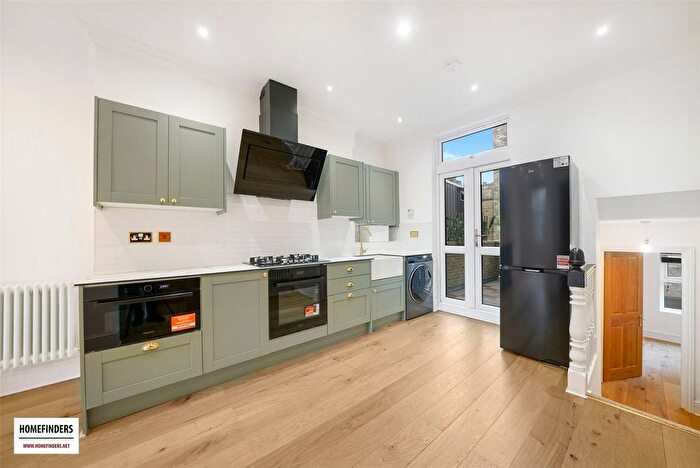 2 Bedroom Flat To Rent In Beatty Road, London, N16
