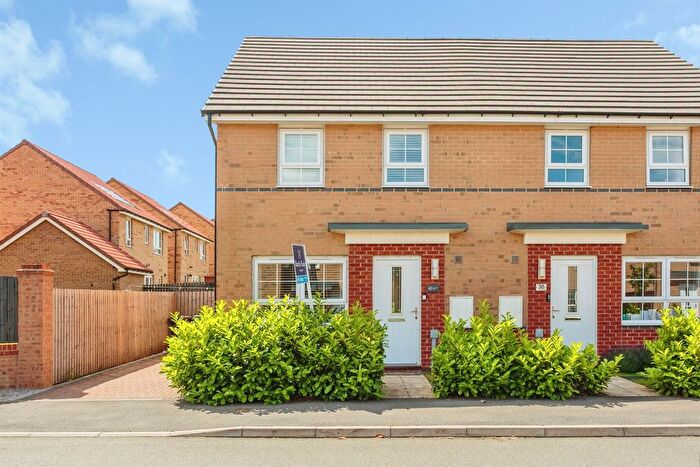 3 Bedroom Semi-Detached House For Sale In Paddock Rise, East Ardsley, Wakefield, WF3