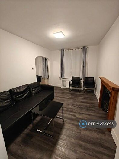 2 Bedroom Flat To Rent In Victoria Chambers, London, EC2A