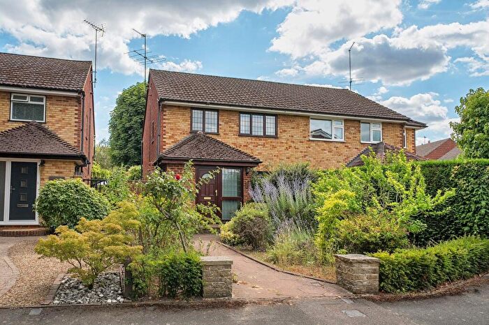 3 Bedroom Semi-Detached House For Sale In Beech Tree Drive, Badshot Lea, GU9