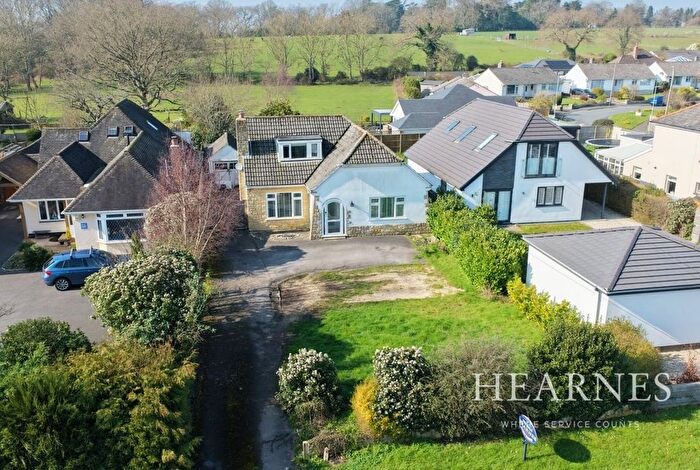 3 Bedroom Detached House For Sale In New Road, West Parley, Ferndown, BH22