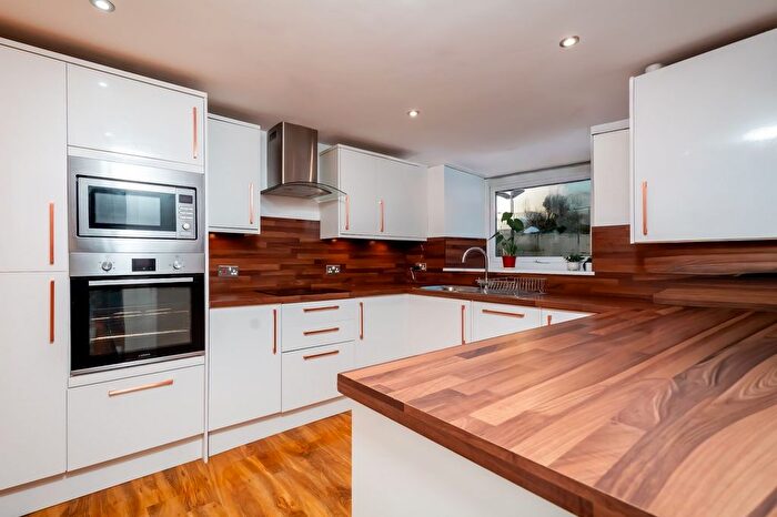 3 Bedroom Flat For Sale In Langlands Road, Hawick, TD9