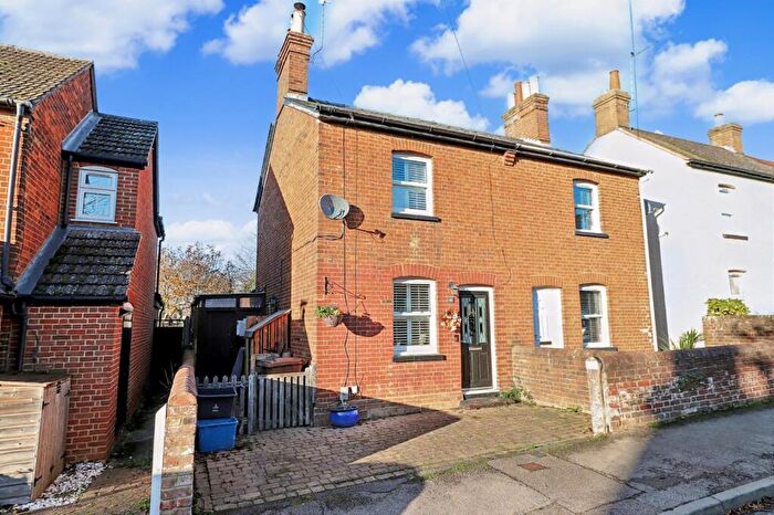 2 Bedroom Semi Detached House For Sale In Alleyns Road, Stevenage, Hertfordshire, SG1