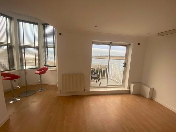 2 Bedroom Flat To Rent In Long Row, South Shields, NE33