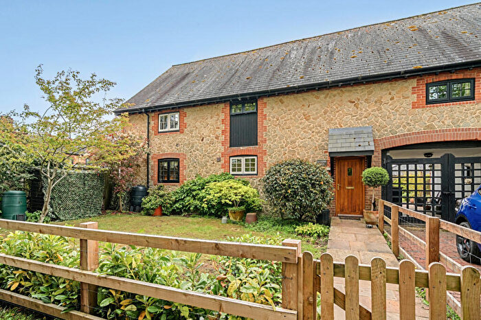 3 Bedroom End Of Terrace House For Sale In Wishanger Lane, Farnham, GU10