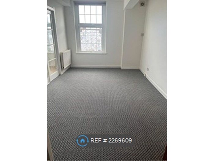 2 Bedroom Flat To Rent In Streatham Hill, London, SW2