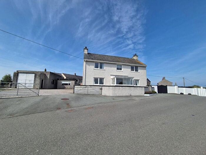 4 Bedroom Detached House For Sale In Tyn Llain, Tregele, Cemaes Bay, Anglesey, LL67