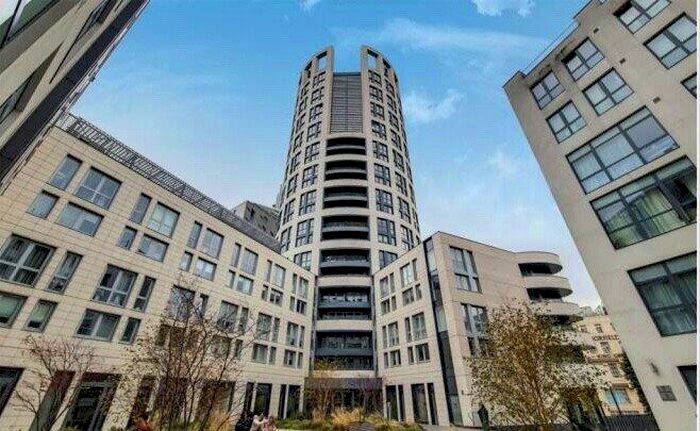 2 Bedroom Apartment To Rent In Eagle Point, EC1V