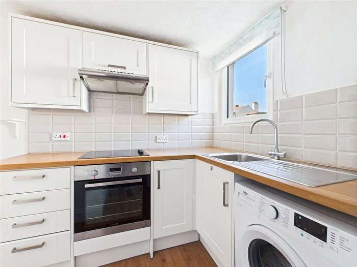 1 Bedroom Flat To Rent In Clermont Road, Brighton, East Sussex, BN1