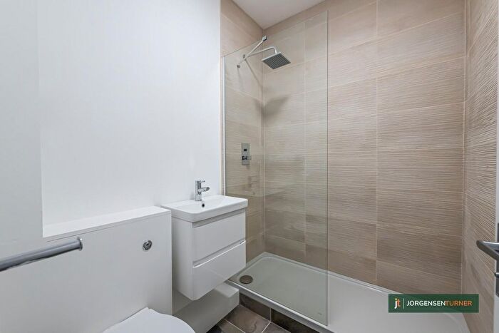 1 Bedroom Flat For Sale In Lancaster Road, Notting Hill, W11