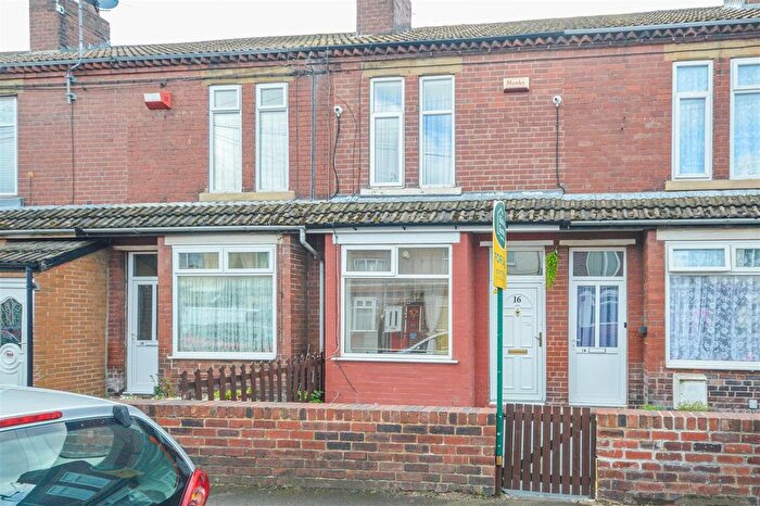 2 Bedroom Terraced House For Sale In Post Office Road, Featherstone, Pontefract, WF7