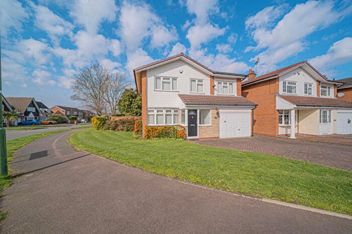 4 Bedroom Detached House For Sale In Rowood Drive, Solihull, B92