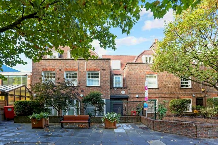 1 Bedroom Flat To Rent In High Road, London, N20