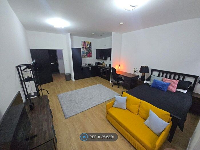 Studio To Rent In Sauchiehall Street, Glasgow, G2