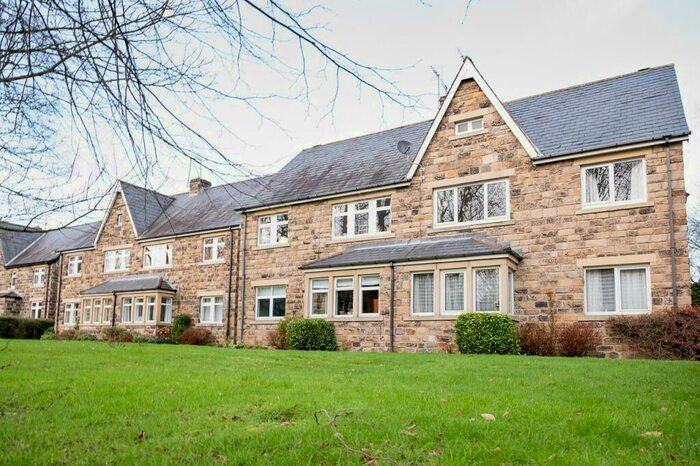 2 Bedroom Flat To Rent In Lidgett Park Mews, Roundhay, Leeds, Uk, LS8