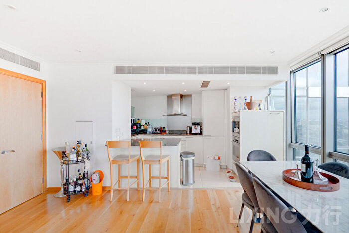 2 Bedroom Apartment To Rent In Hertsmere Road, Canary Wharf, E14