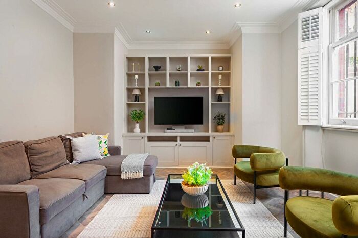 2 Bedroom Flat To Rent In South Kensington, SW7