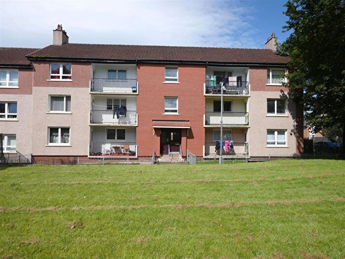3 Bedroom Flat To Rent In Archerhill Road, Glasgow, G13