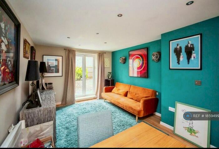 1 Bedroom Flat To Rent In Hermitage Close, London, SE2