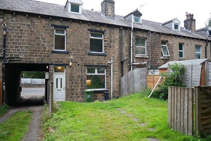 3 Bedroom Terraced House To Rent In Manchester Road, Huddersfield, West Yorkshire, HD4