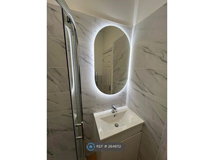 2 Bedroom Flat To Rent In Walliscote Road, Weston-Super-Mare, BS23