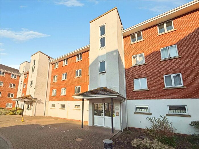 2 Bedroom Flat For Sale In Chantry Close, London, SE2