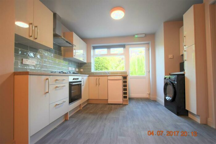 1 Bedroom Terraced House To Rent In Student Only Spare Room / Academic Year Newly Refurbished Double Bedroom Student House On Milner Road, Selly O, B29