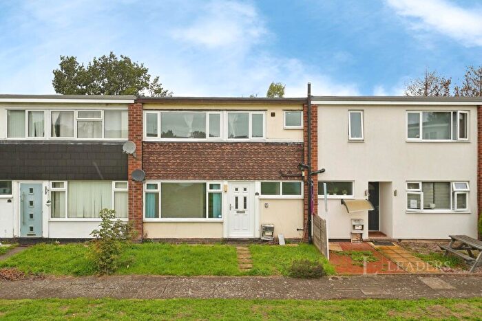 6 Bedroom Terraced House To Rent In Mayberry Close, Birmingham, West Midlands, B14