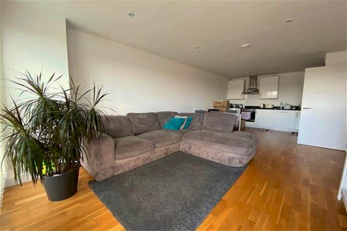 2 Bedroom Flat To Rent In Zenith Close, London, NW9