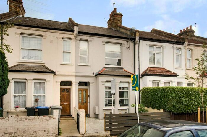 4 Bedroom House To Rent In Sandringham Road, Willesden, London, NW2