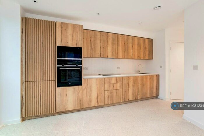 1 Bedroom Flat To Rent In Jacquard Point, London, E1