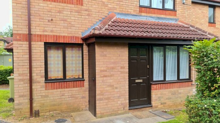 1 Bedroom Terraced House To Rent In Pimpernel Grove, Walnut Tree, Milton Keynes, MK7