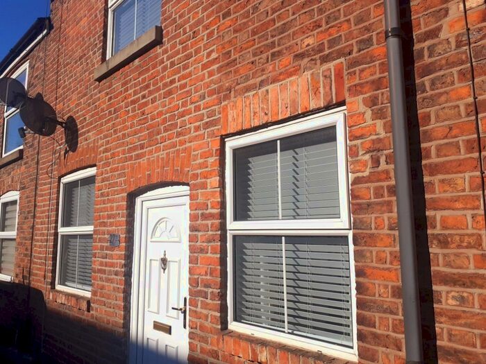 2 Bedroom Terraced House To Rent In Pool Street, Macclesfield, SK11