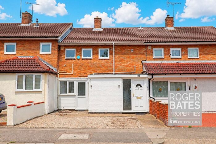 2 Bedroom Terraced House For Sale In Methersgate, Basildon, SS14
