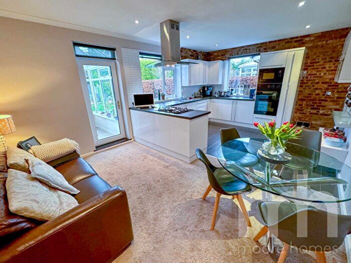 4 Bedroom Detached House For Sale In Southern Crescent, Bramhall, SK7