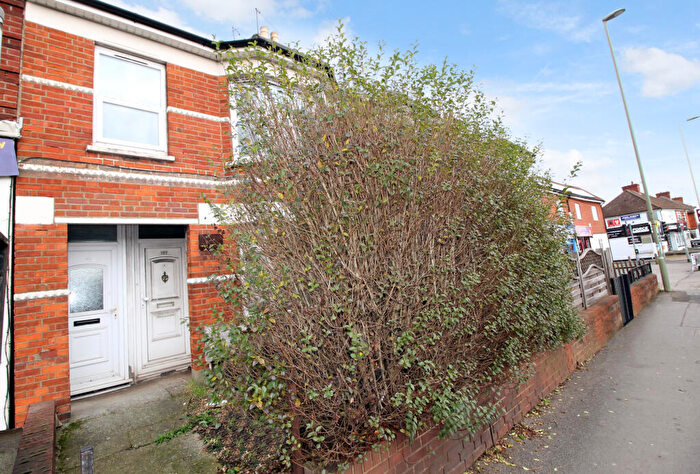 2 Bedroom Maisonette To Rent In Ash Road, Aldershot, Hampshire, GU12