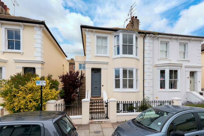 1 Bedroom Apartment To Rent In Hova Villas, Hove, BN3