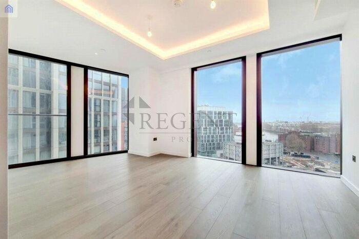 2 Bedroom Flat To Rent In Carnation Way, London, SW8