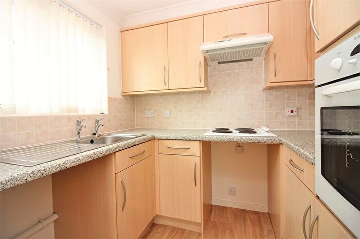 1 Bedroom Property To Rent In Victoria Court, Victoria Avenue, Chard, Somerset, TA20