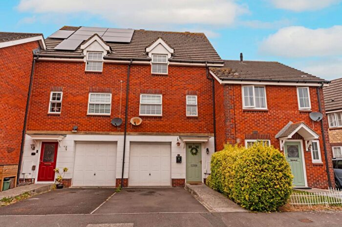 3 Bedroom Terraced House For Sale In Longtown Grove, Newport, NP10