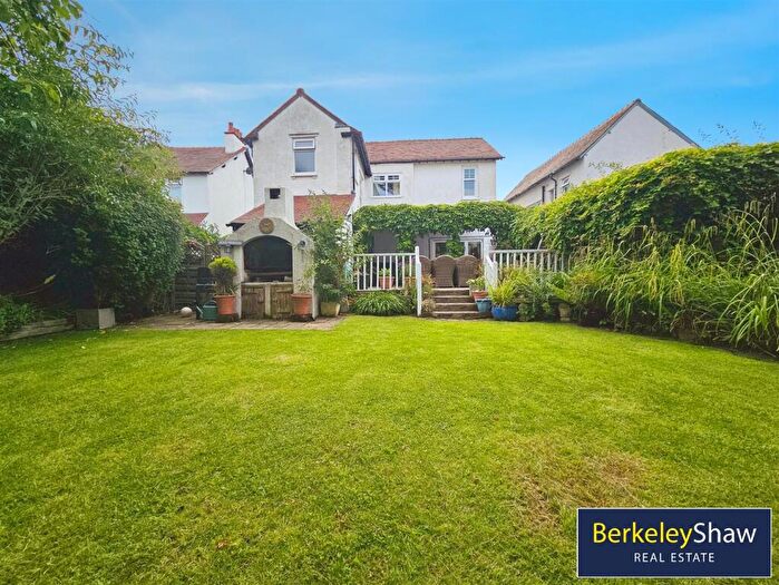 4 Bedroom Detached House For Sale In Carlton Road, Ainsdale, PR8