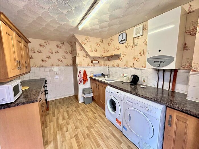 3 Bedroom SemiDetached House For Sale In Wootton Way, Maidenhead