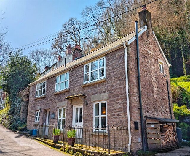 2 Bedroom Cottage For Sale In Lone Lane, Penallt, Monmouth, NP25