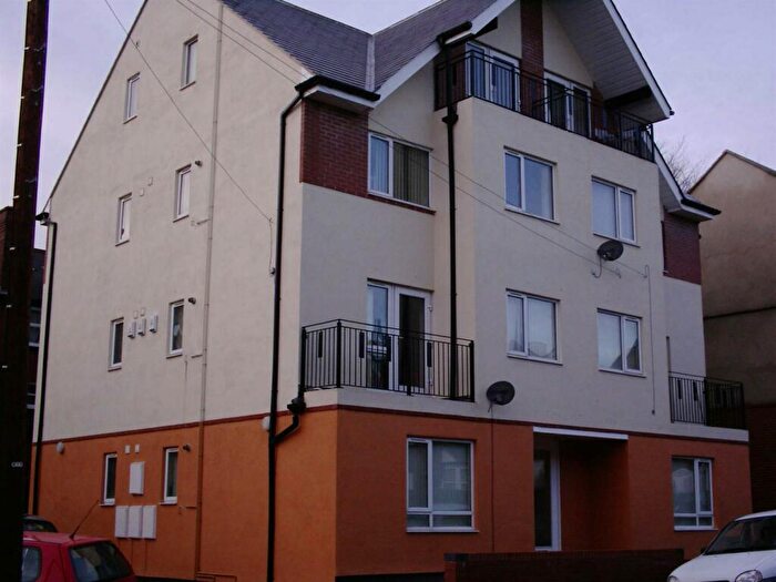 1 Bedroom Apartment To Rent In Headingley Ave, Leeds, LS6