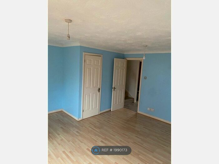 3 Bedroom End Of Terrace House To Rent In Gorse Cover Road, Bristol, BS35