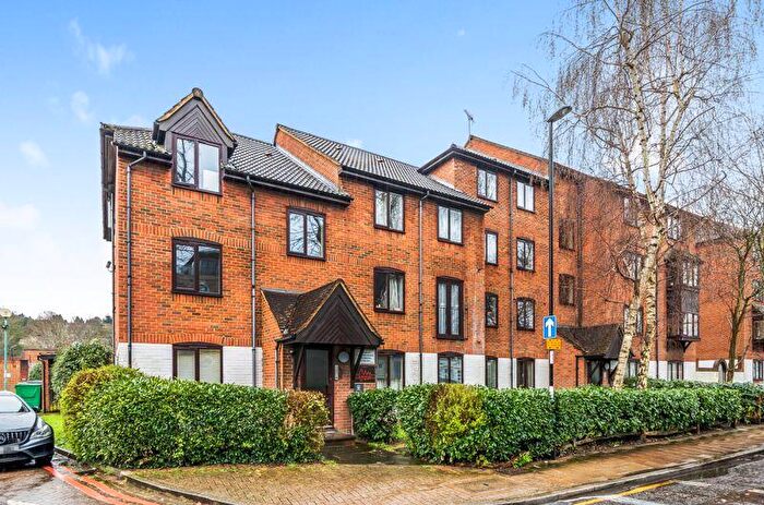 1 Bedroom Flat To Rent In High Street, Purley, CR8