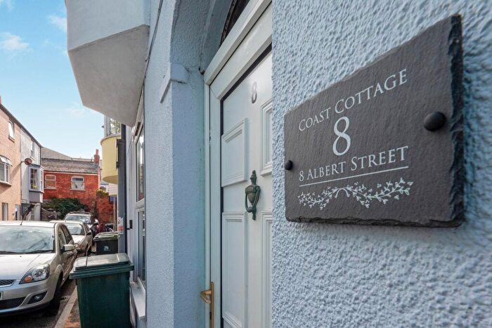 4 Bedroom Terraced House For Sale In Albert Street, Weymouth, Dorset, DT4